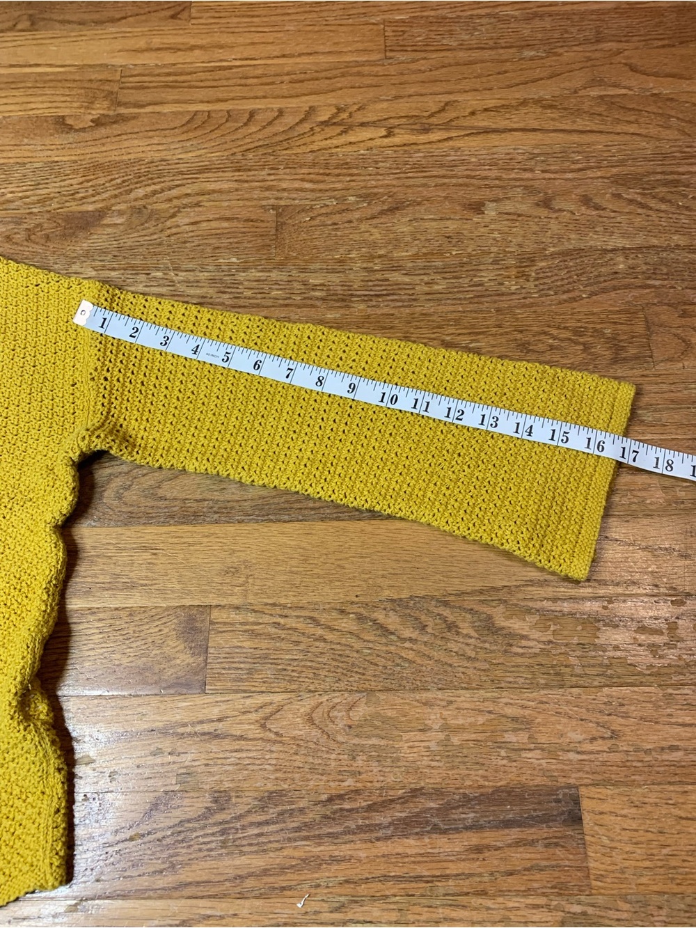 Old Navy Mustard Yellow Chunky Knit V-Neck Sweater Size M Cotton Blend - Picture 7 of 7
